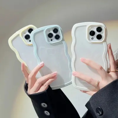 Imagen 1: Funda iPhone 13 ondulada transparente con borde pastel en varios colores